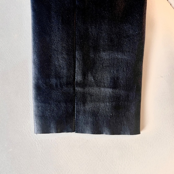 LIKE NEW Alice + Olivia Black, Low Rise,  Front-Zip Lamb Leather Leggings Size 0 - Picture 11 of 12